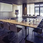 Mercure Centre Port 4*