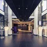Hotel Mercure Centre Port 4*