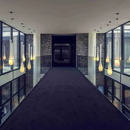 Mercure Centre Port Hotel