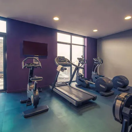 Hotel Mercure Centre Port 4*