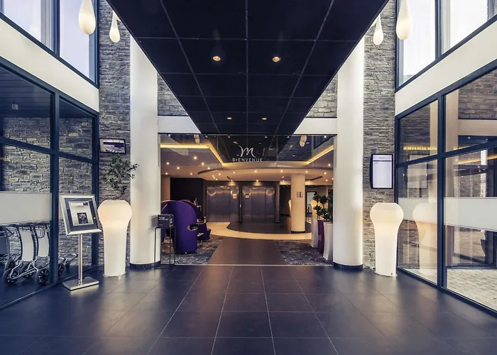 호텔 Mercure Centre Port 4*