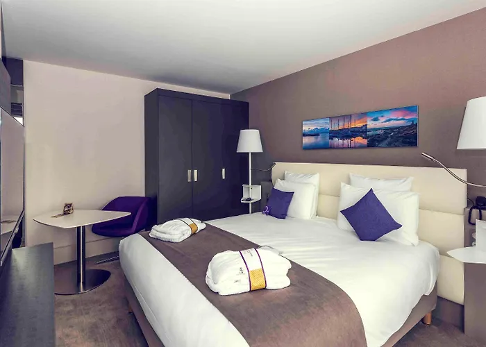 Mercure Centre Port 호텔 4*