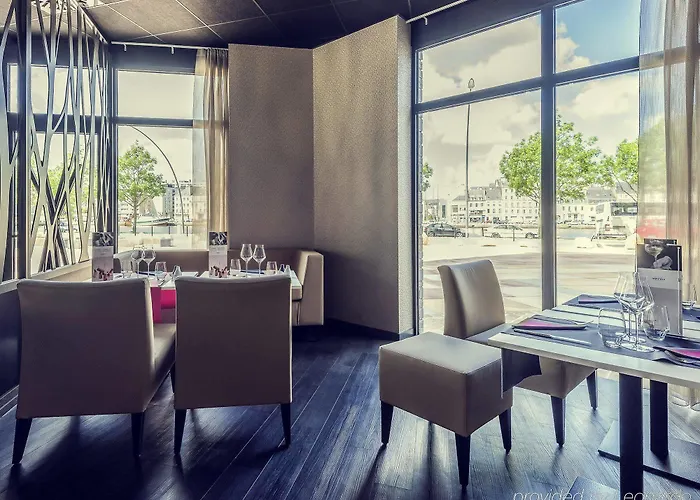 Mercure Centre Port Hotel 4*