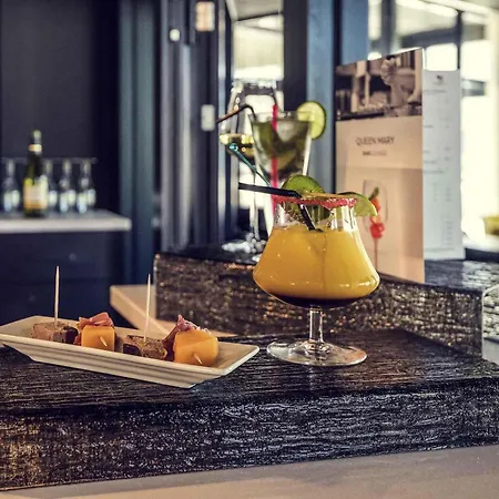 Mercure Centre Port فندق 4*