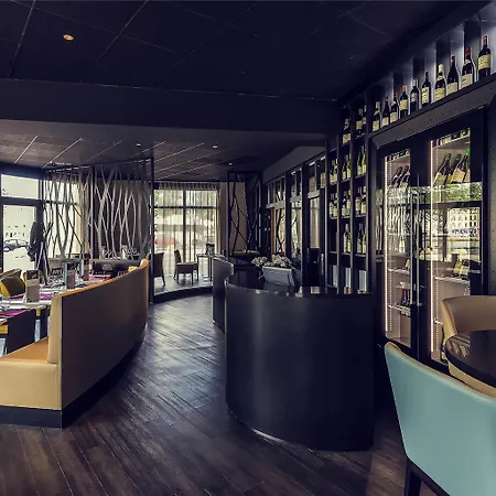 Mercure Centre Port Hotel