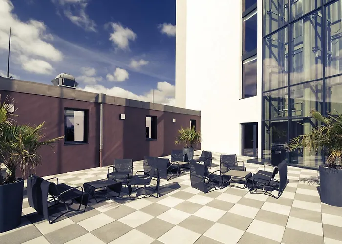 Hotel Mercure Centre Port 4*