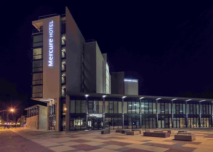 Hotel Mercure Centre Port 4*