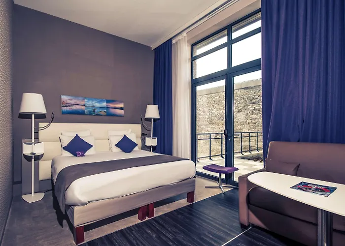 فندق Mercure Centre Port 4*